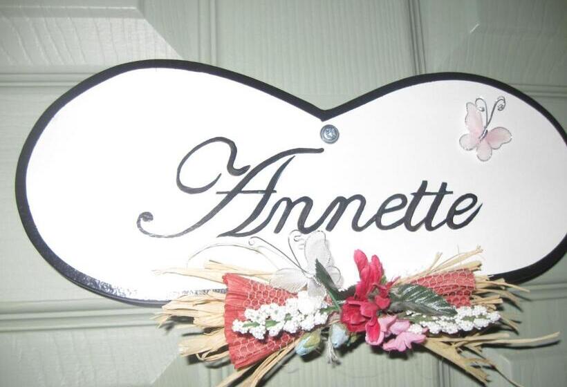 Bed and Breakfast Gite La Maison Rochefort