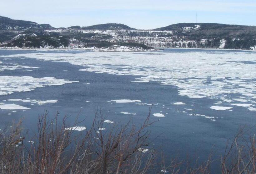 Bed and Breakfast Gite La Maison Rochefort