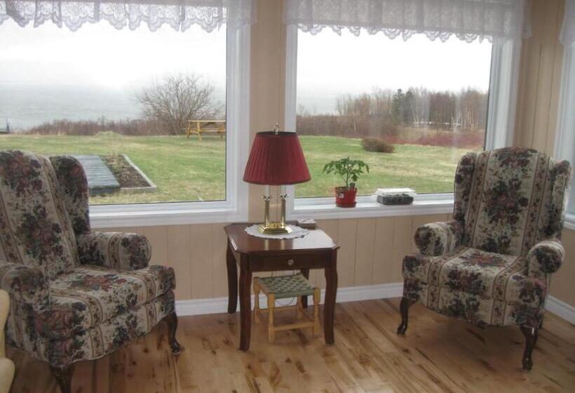 Bed and Breakfast Gite La Maison Rochefort