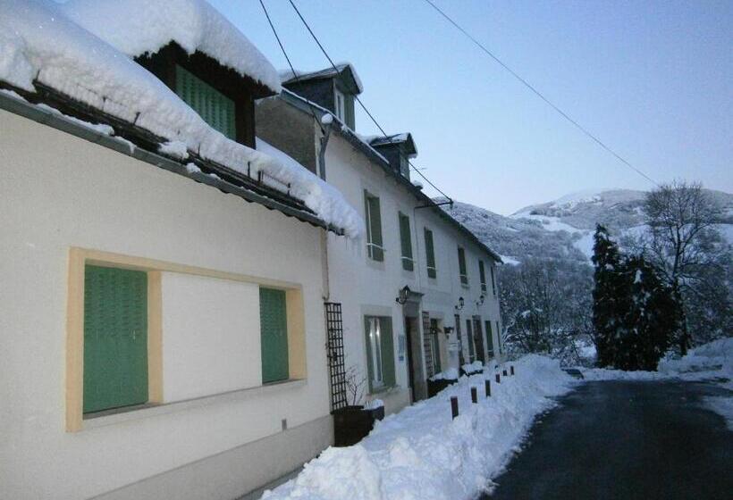 ベッドアンドブレックファースト Les Sources