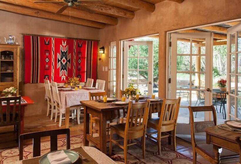 Casa Escondida Bed & Breakfast