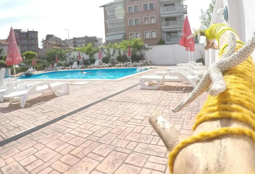 ホテル Alba Family Club