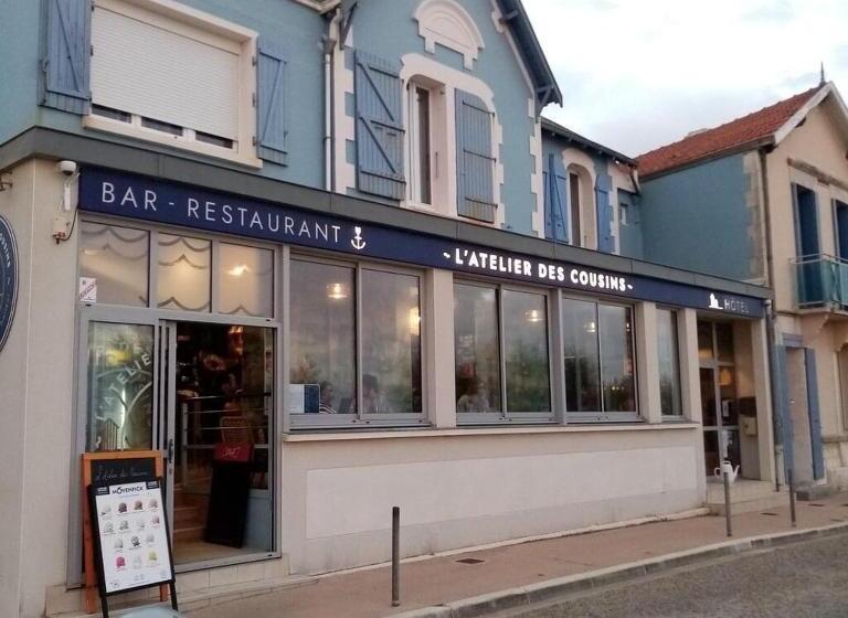 호텔 Hôtel Restaurant L'atelier Des Cousins