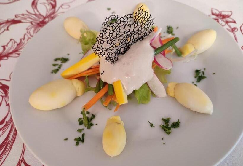 Отель Le Relais De Ceilhes