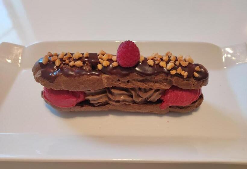 Отель Le Relais De Ceilhes