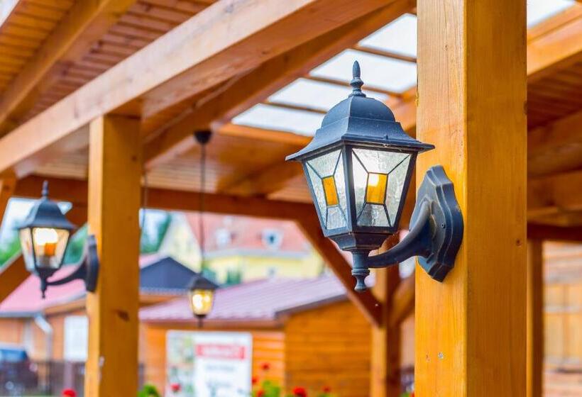 Lipicai Hotel és étterem