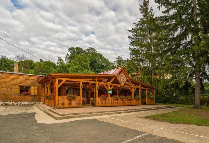 Lipicai Hotel és étterem