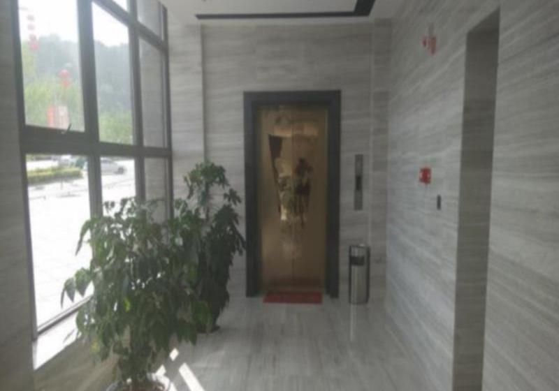 Hotelli Iu  Suining Shehong Bus Station Branch