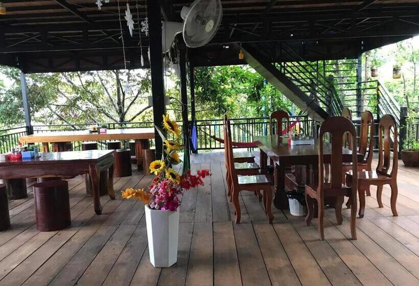 פנסיון Manel Guesthouse And Restaurant