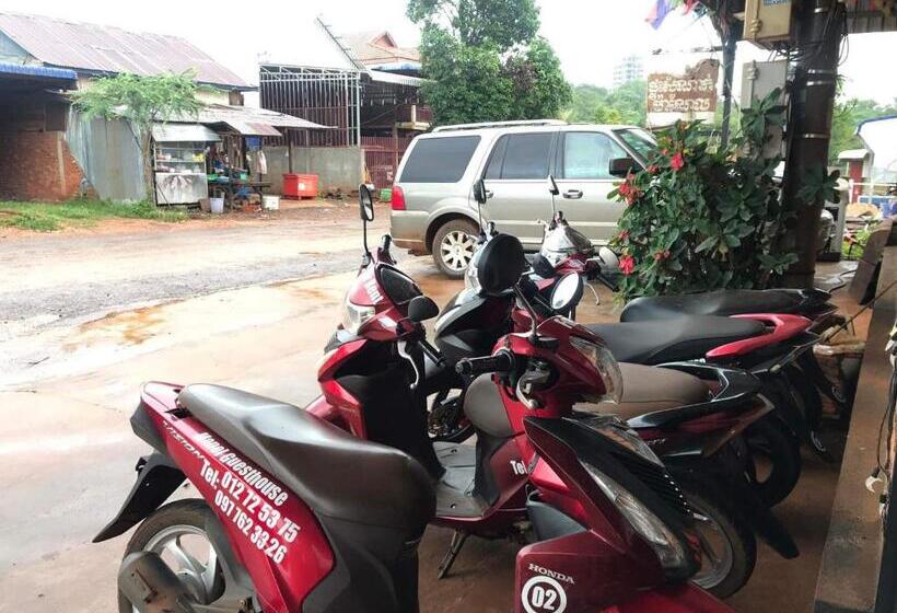 פנסיון Manel Guesthouse And Restaurant