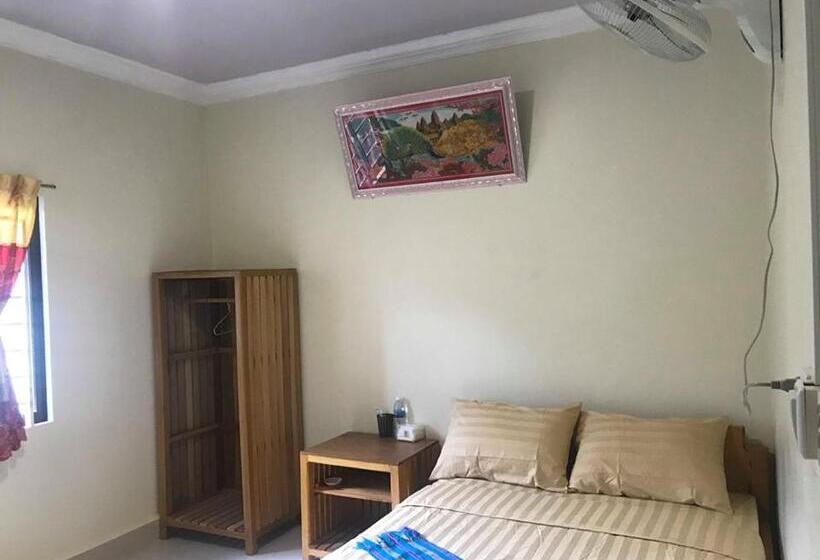 פנסיון Manel Guesthouse And Restaurant