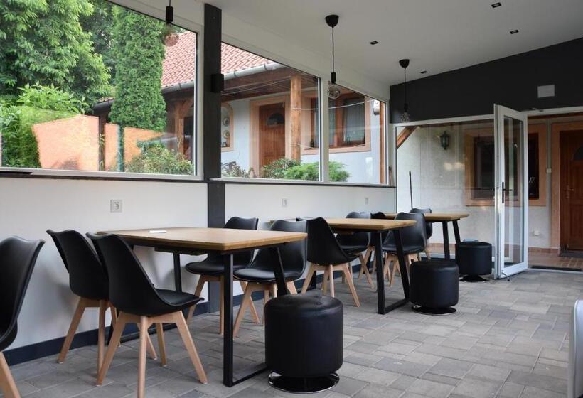 بنسيون Nyitott Kapu Vendégház