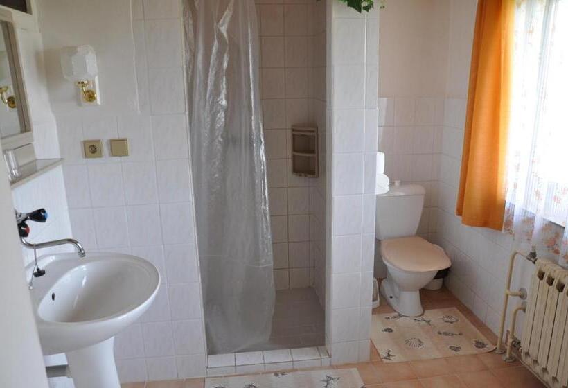 بنسيون Penzion Hainiš