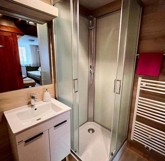 بنسيون Penzion U Zemánků