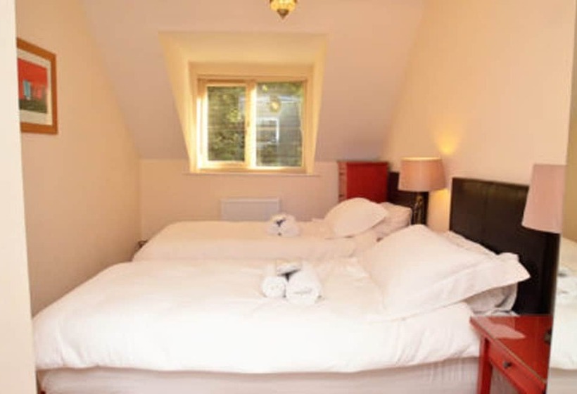 Cotswolds Valleys Accommodation Stony Hs