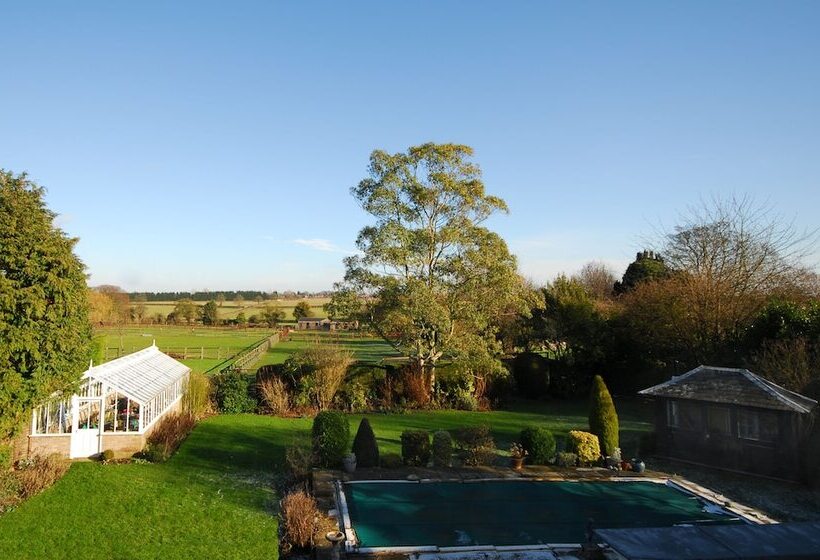 Norfolk House Bed And Breakfast