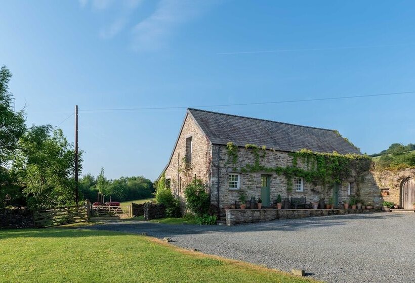Alltybrain Farm Cottages And B&b