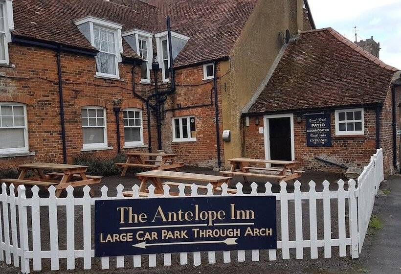 Хостел The Antelope At Upavon