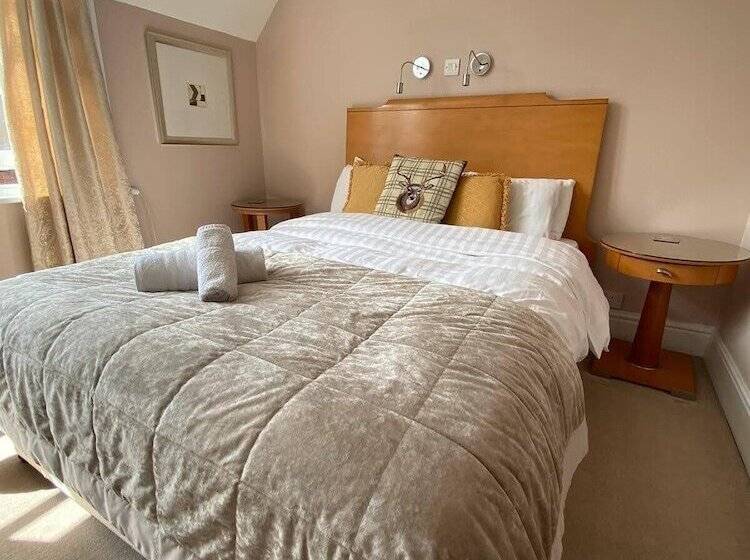 Хостел The Antelope At Upavon