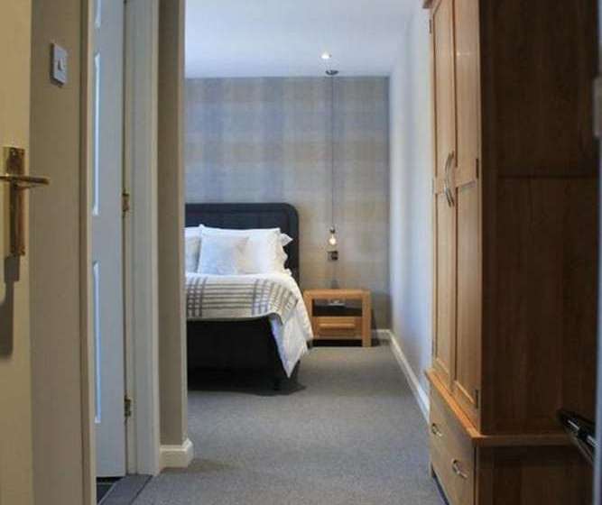 צימר Burnroy House