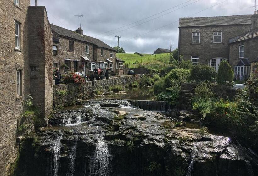 민박 Inglenook Guest House