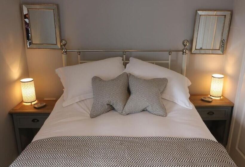 민박 Inglenook Guest House