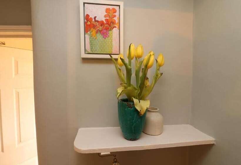 민박 Inglenook Guest House