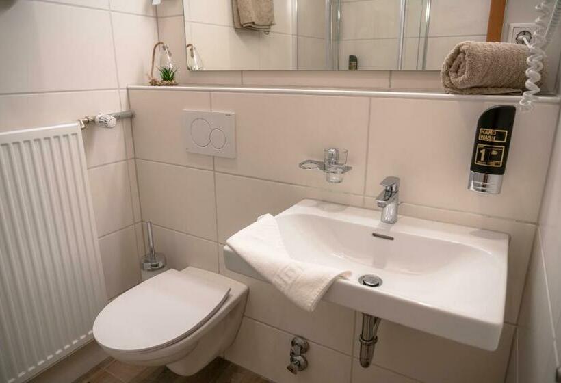 민박 Landgasthof Mörsbergei