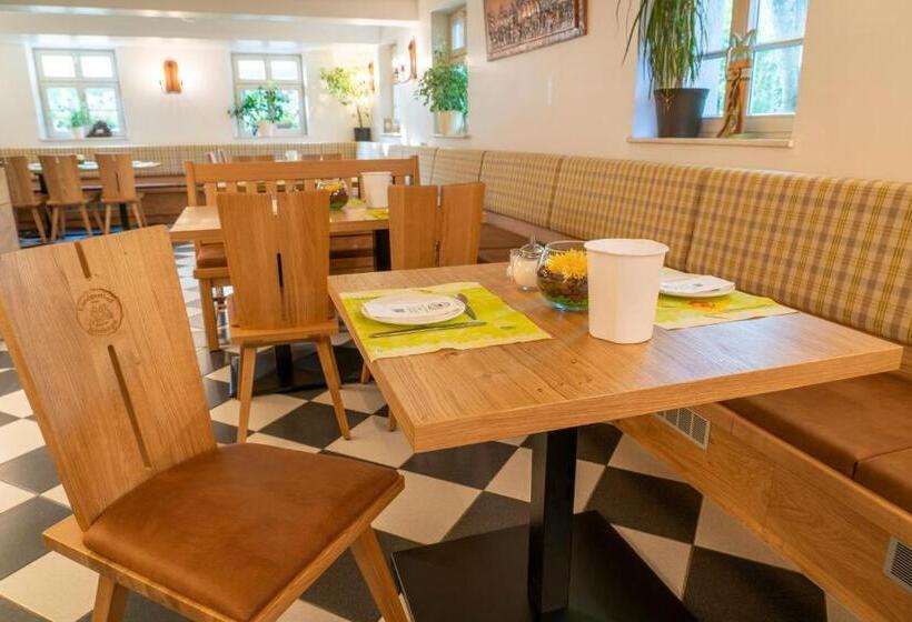 민박 Landgasthof Mörsbergei