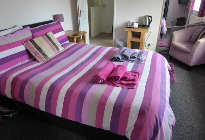 Bed and Breakfast Mayfields Guest House