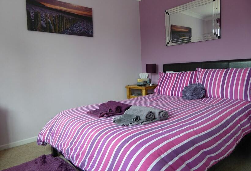 Bed and Breakfast Mayfields Guest House