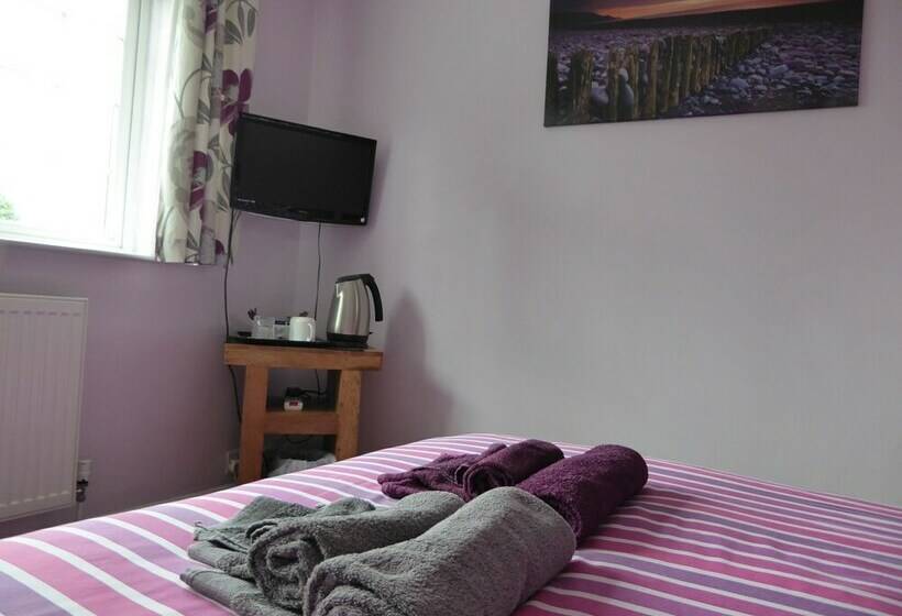 Bed and Breakfast Mayfields Guest House