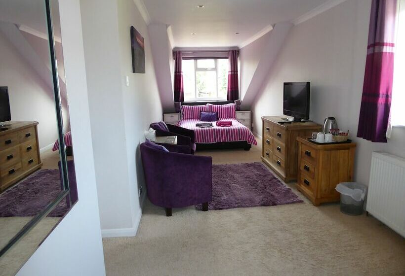 Bed and Breakfast Mayfields Guest House