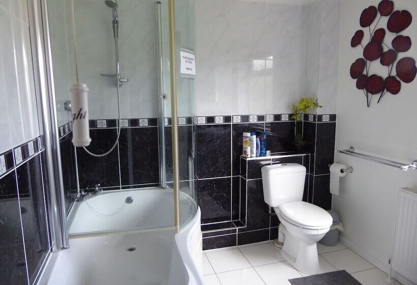 Bed and Breakfast Mayfields Guest House