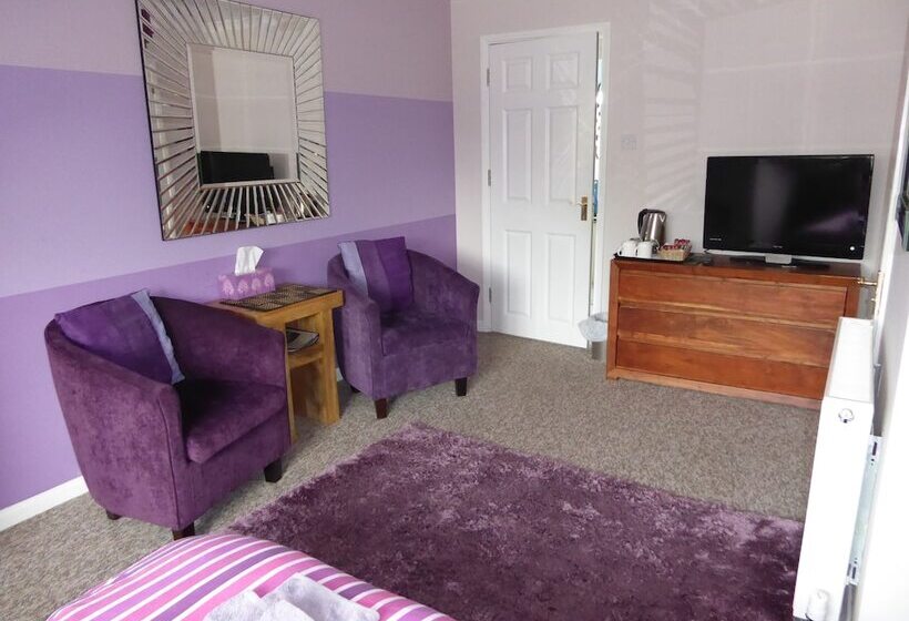 Bed and Breakfast Mayfields Guest House