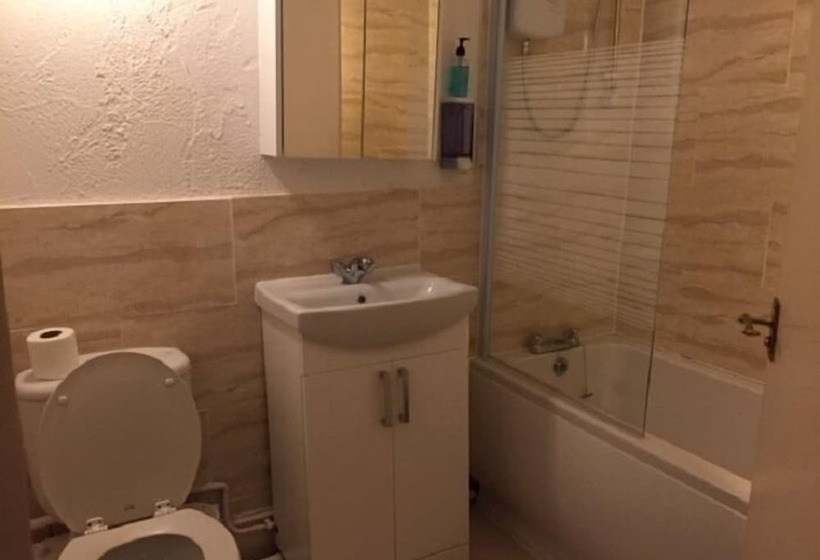 住宿加早餐  Royal Oak Spark Bridge