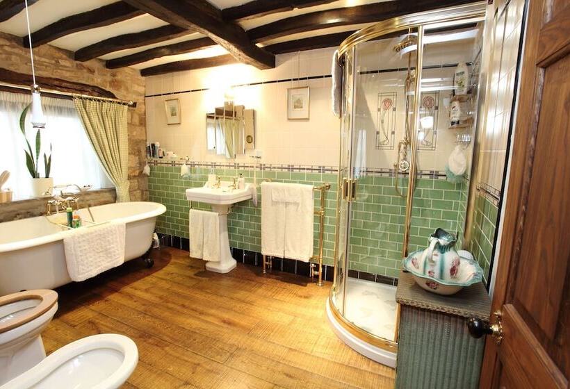 مبيت وإفطار The Homestead