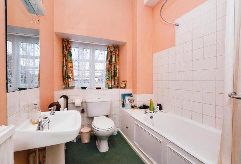 צימר The Old School