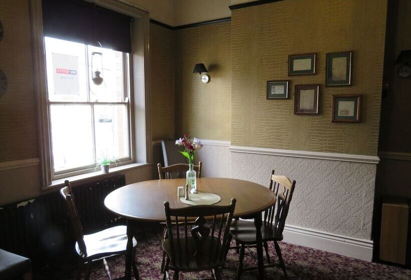 مبيت وإفطار The Queens Arms Hotel Acomb