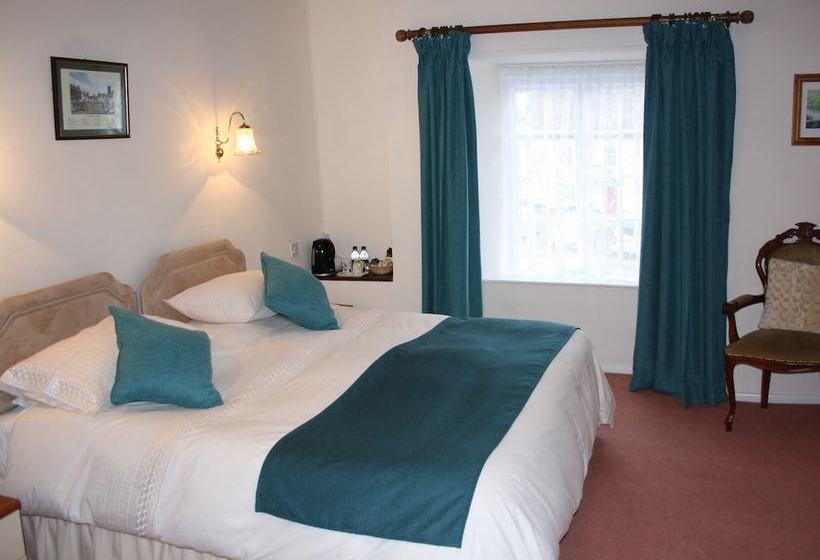 Half Moon Inn