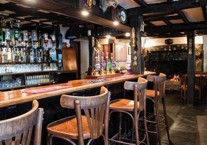 Half Moon Inn