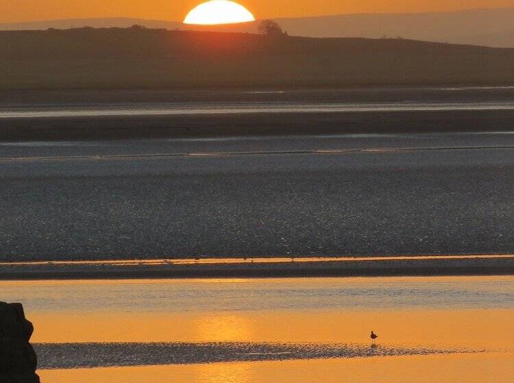 Хостел The Bay Horse Hotel And Restaurant