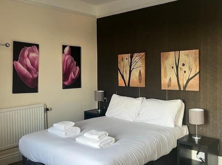 פונדק The Bayley Arms