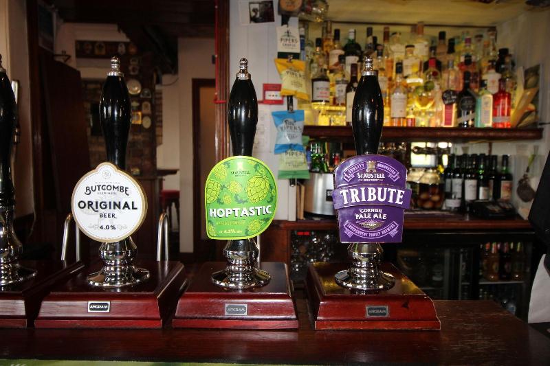 簡易ホテル The Clothiers Arms