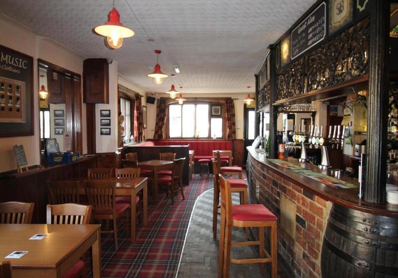 簡易ホテル The Clothiers Arms