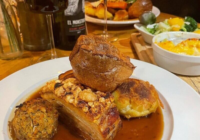여관 The Cross Keys