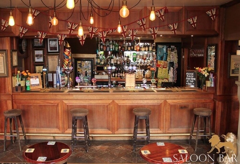 فندق فئة نجمة واحدة The Golden Lion  Allendale