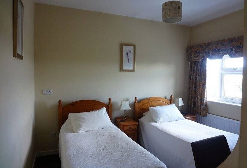 客栈  The Nags Head