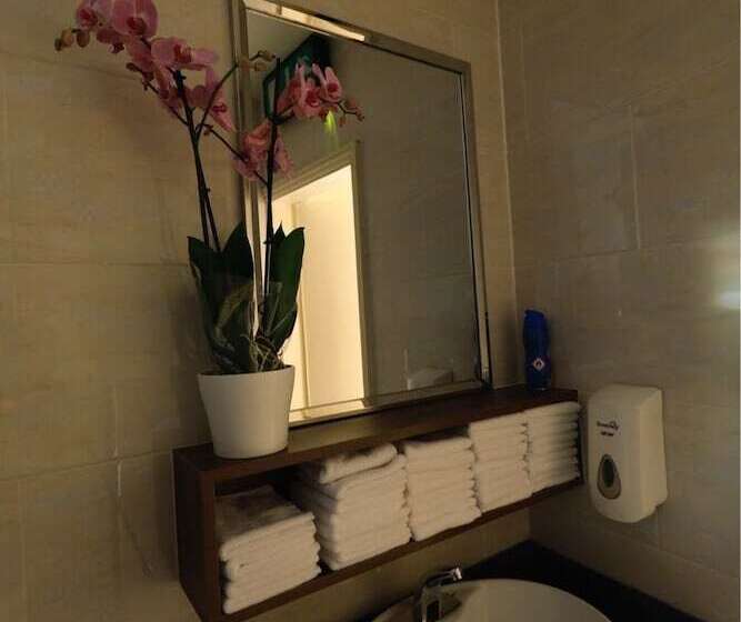 客栈  The Nags Head