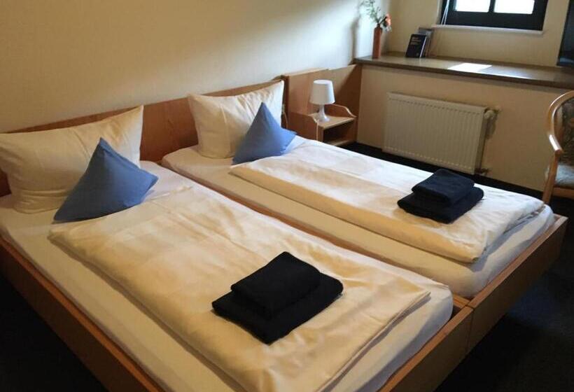 Отель Altes Bierhaus